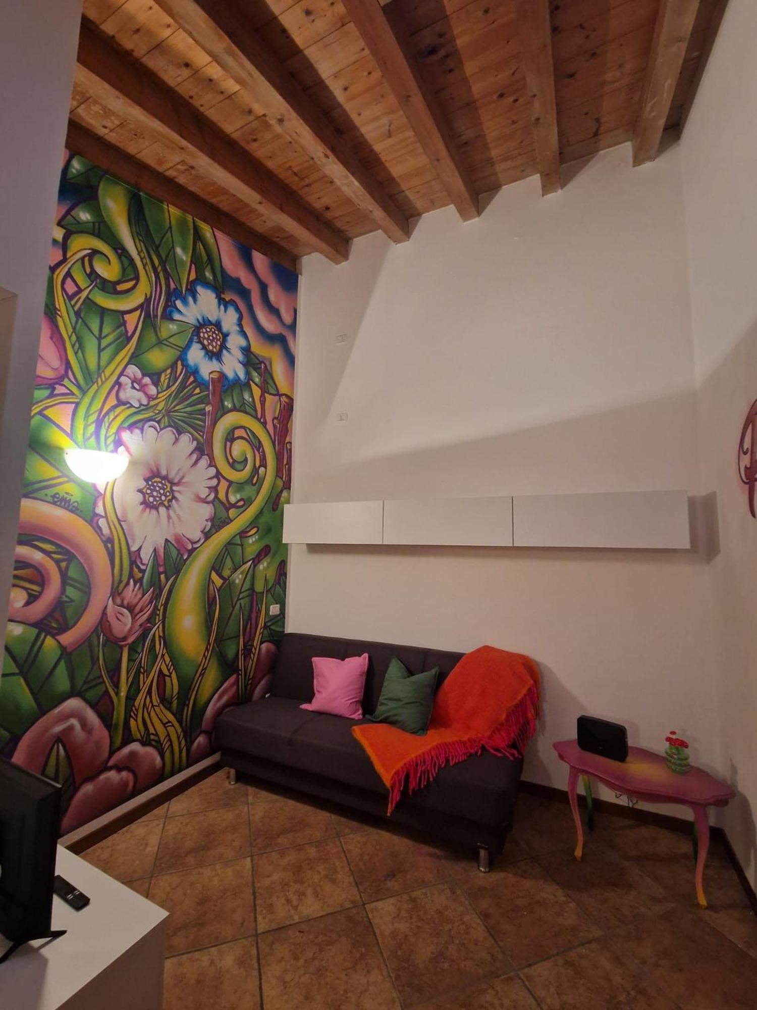 Pati Bilocale - Graffiti'S Apartment แบร์กาโม ภายนอก รูปภาพ